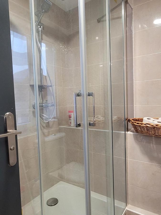 Coquet Appartement A 15Mn De Paris Et 10 Mn De Stade De France, Wifi, Netflix, Groslay Exterior foto